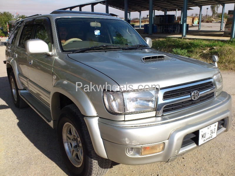 1999 toyota hilux surf ssr g #6