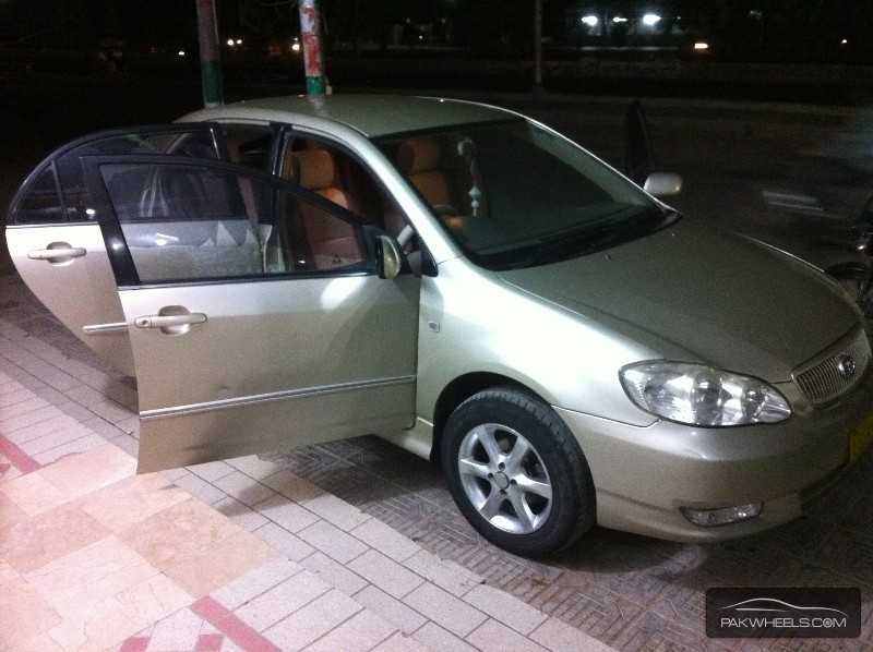Toyota altis for sale in karachi