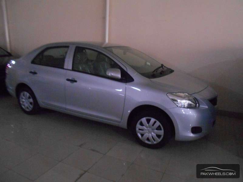 toyota belta 2011 for sale #4