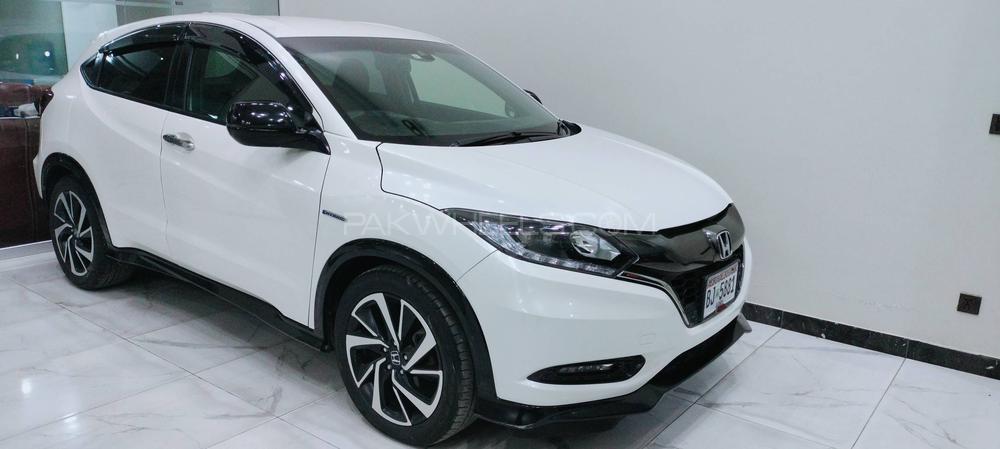 Honda Vezel Hybrid Rs Honda Sensing For Sale In Karachi Pakwheels