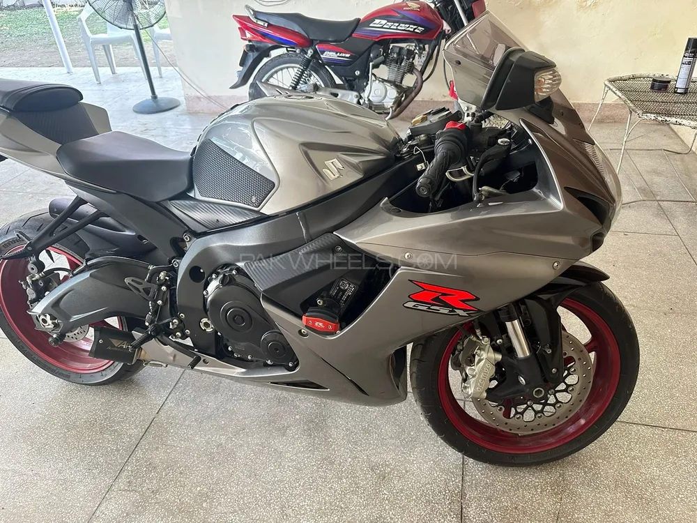 Used Suzuki GSX R600 2018 Bike For Sale In Lahore 505070 PakWheels