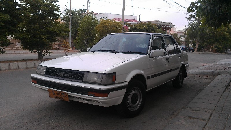 picture of a 1987 toyota corolla #4