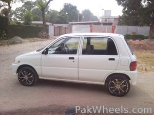ڈائیہاتسو کیور - 2000