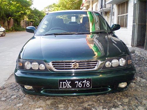 Suzuki baleno 2001