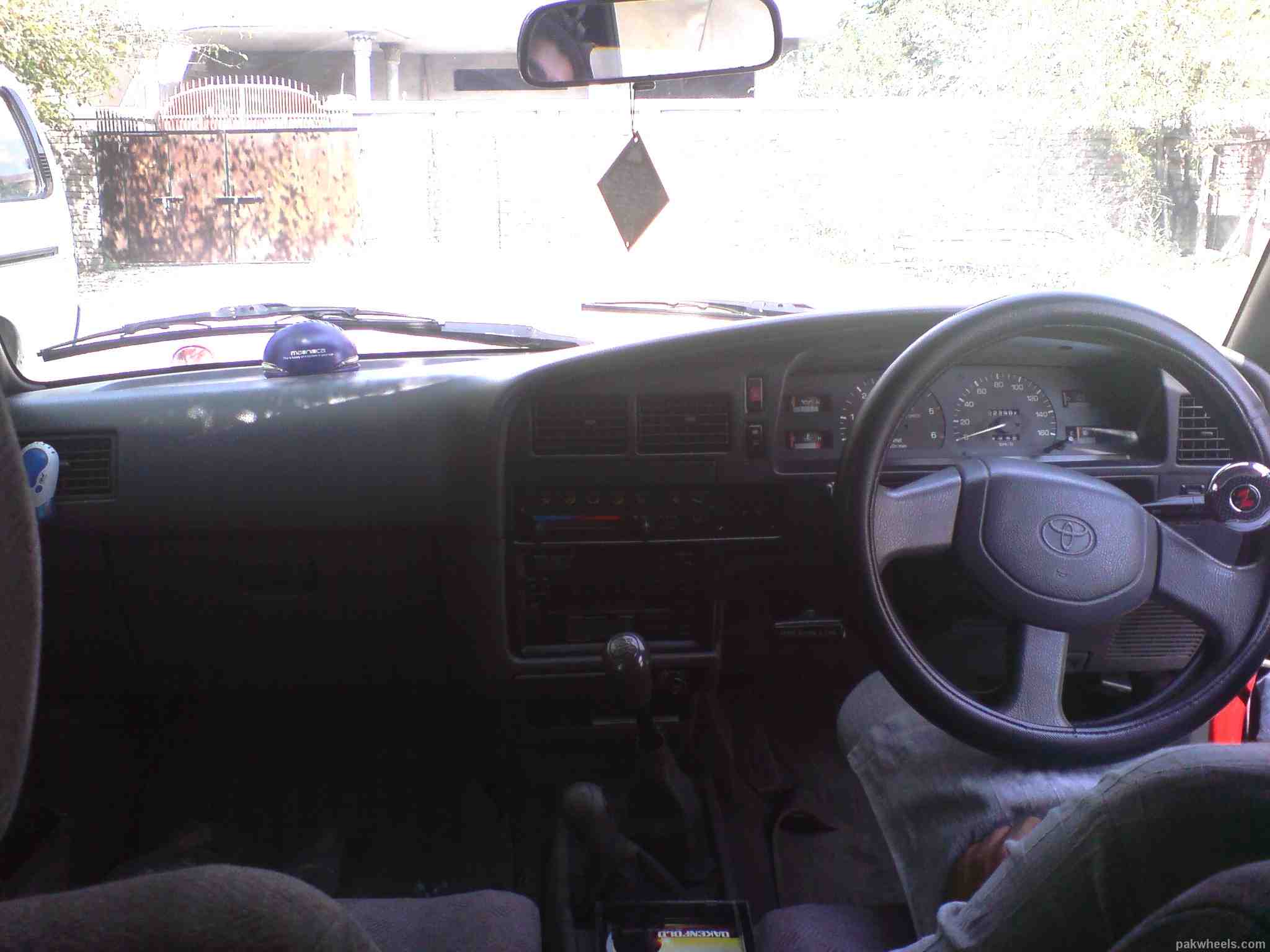 Toyota Hilux - 1993 Hilux SSR Surf Toyota Hilux - 1993 Hilux SSR Surf Image-2