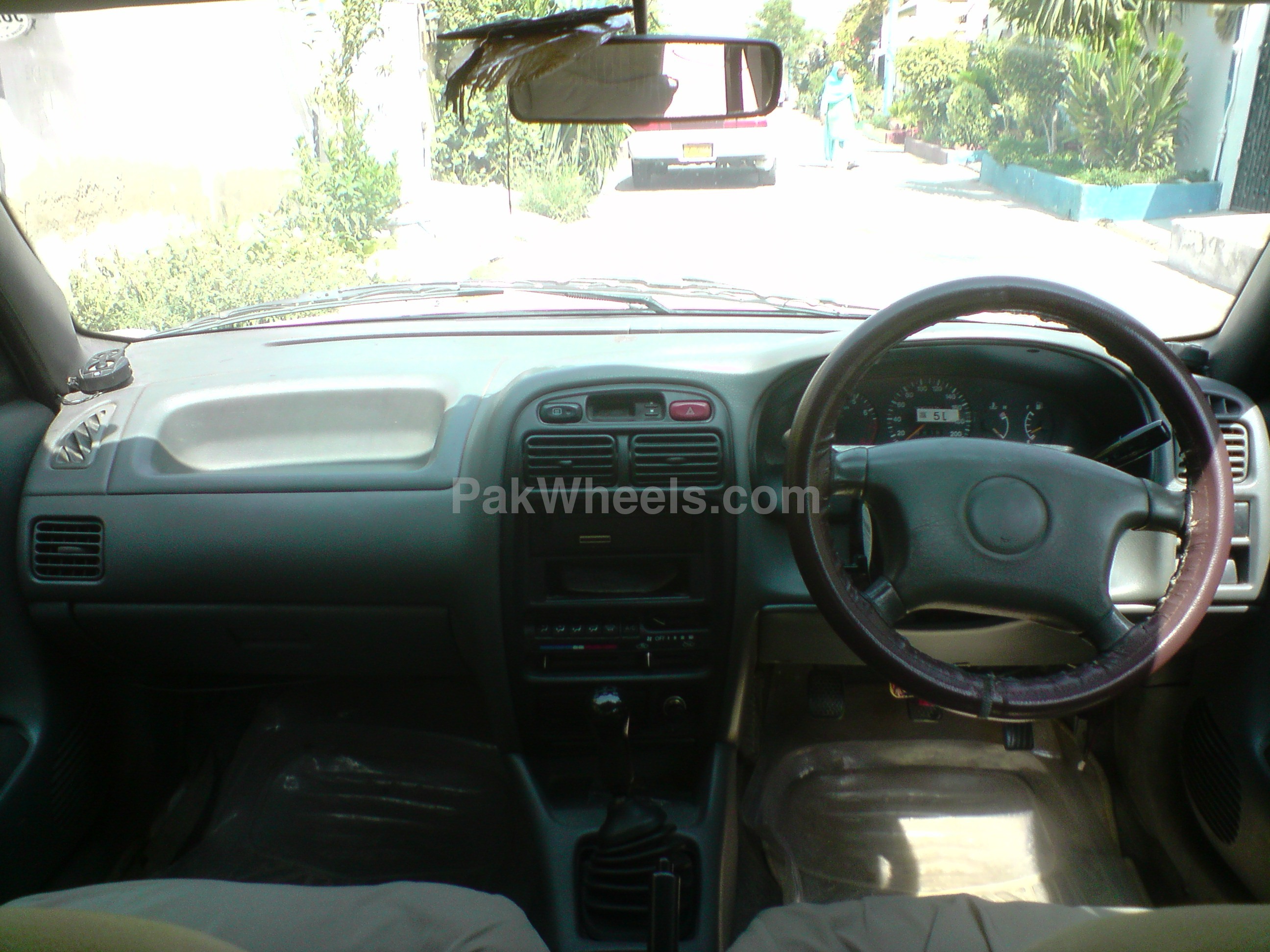 Suzuki Baleno 2004 for Sale in Hyderabad Image-1