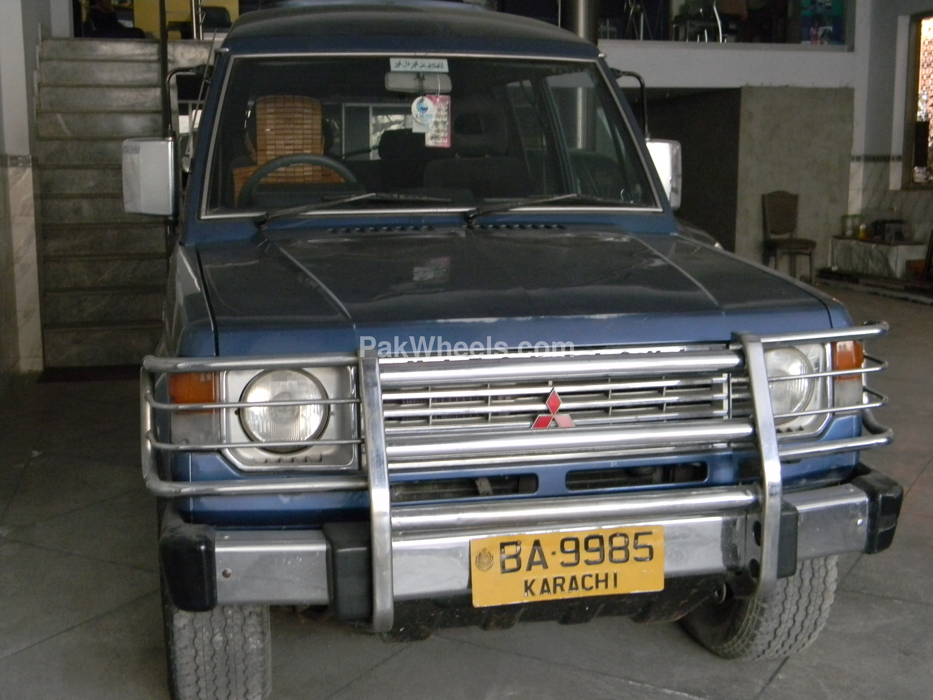 Mitsubishi pajero 1988