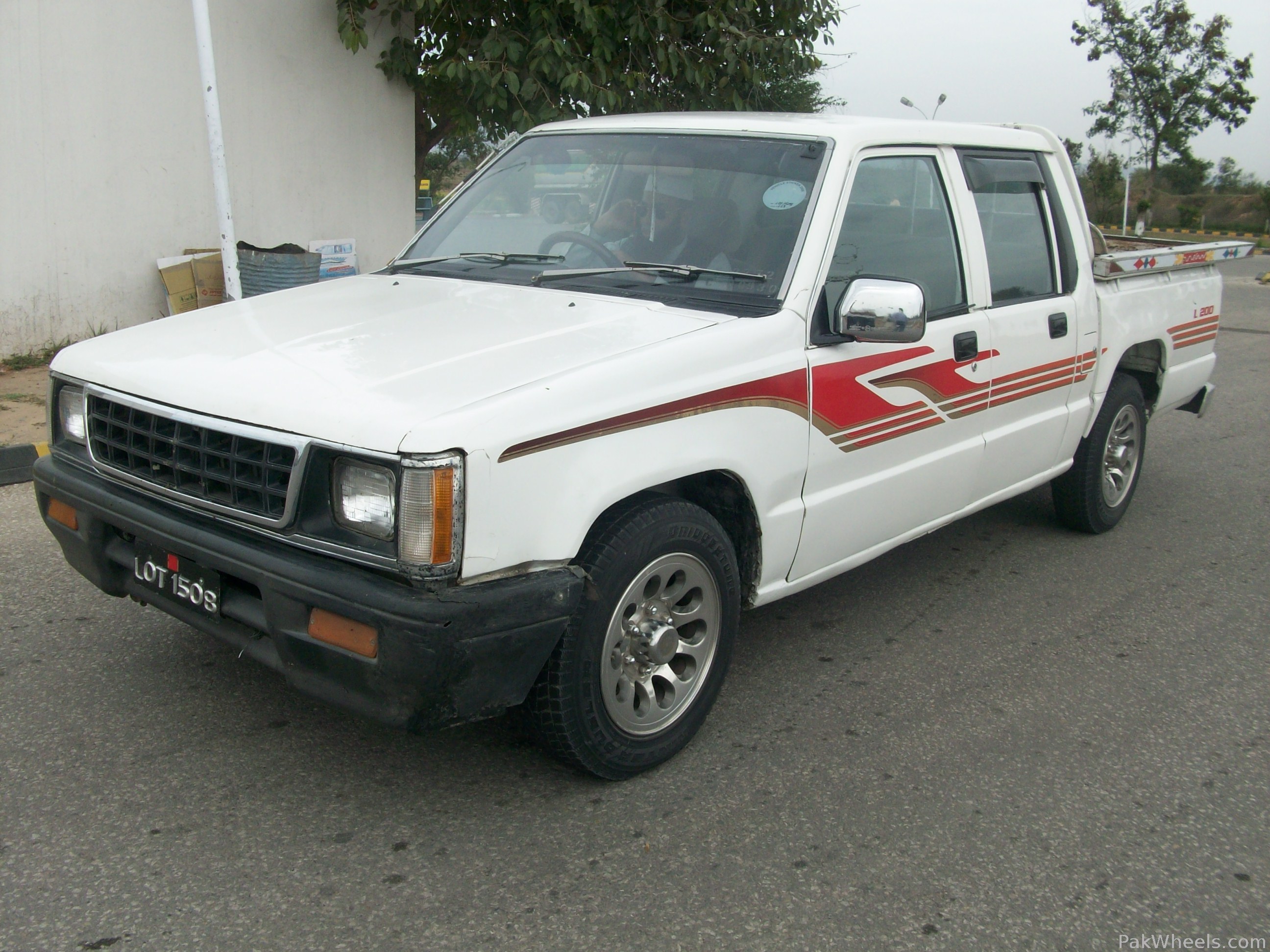 Mitsubishi L200 - 1994 Basit Image-1