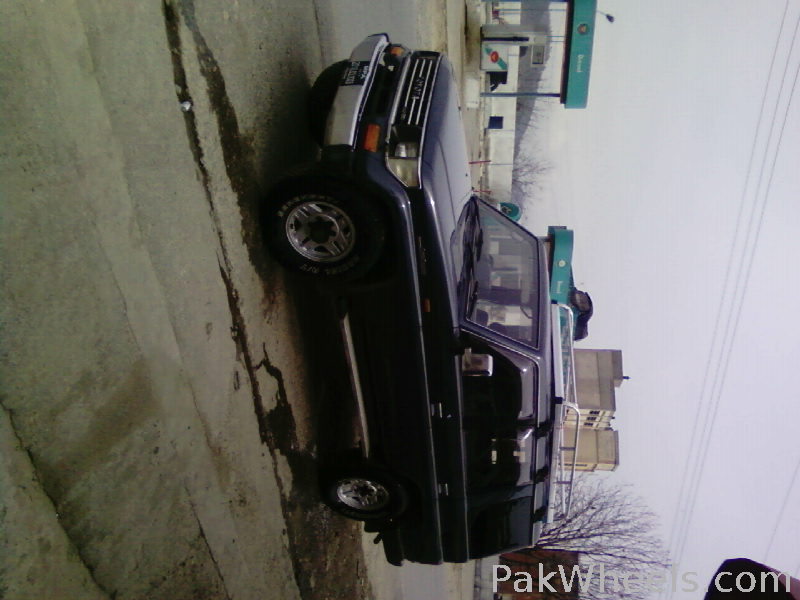 Toyota Land Cruiser - 1992 offroader Toyota Land Cruiser - 1992 offroader Image-4