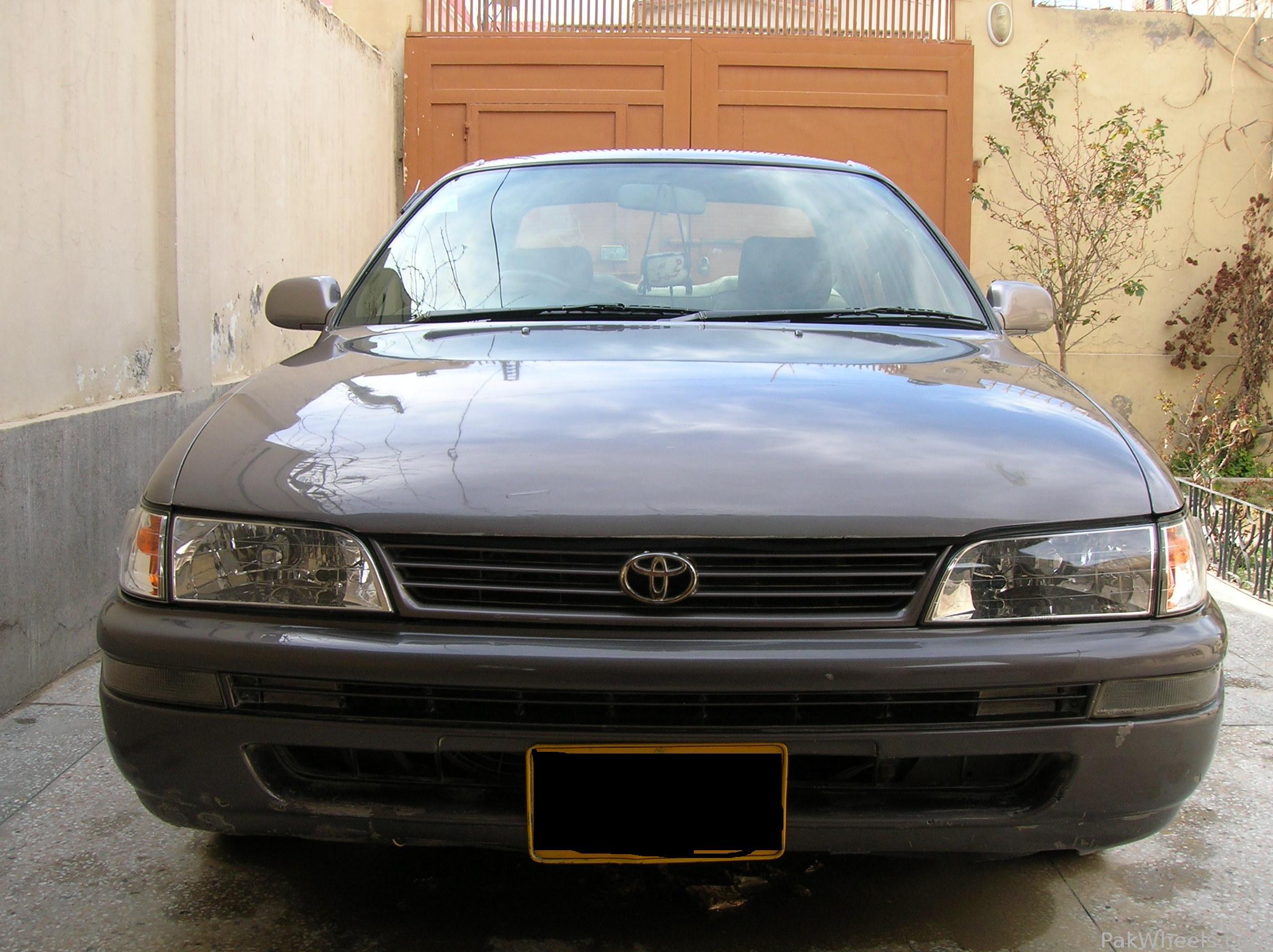 Toyota Corolla - 2000  Image-1