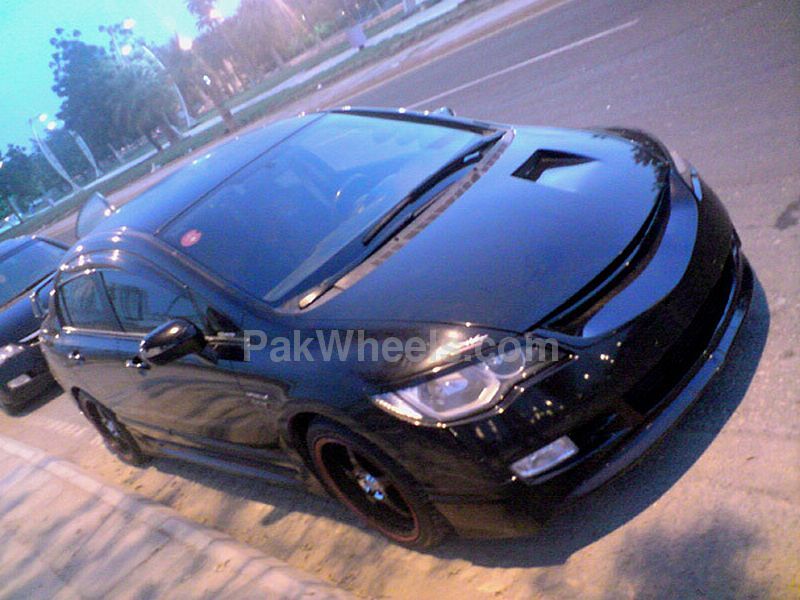 Honda Civic - 2006 Black Cat Image-1