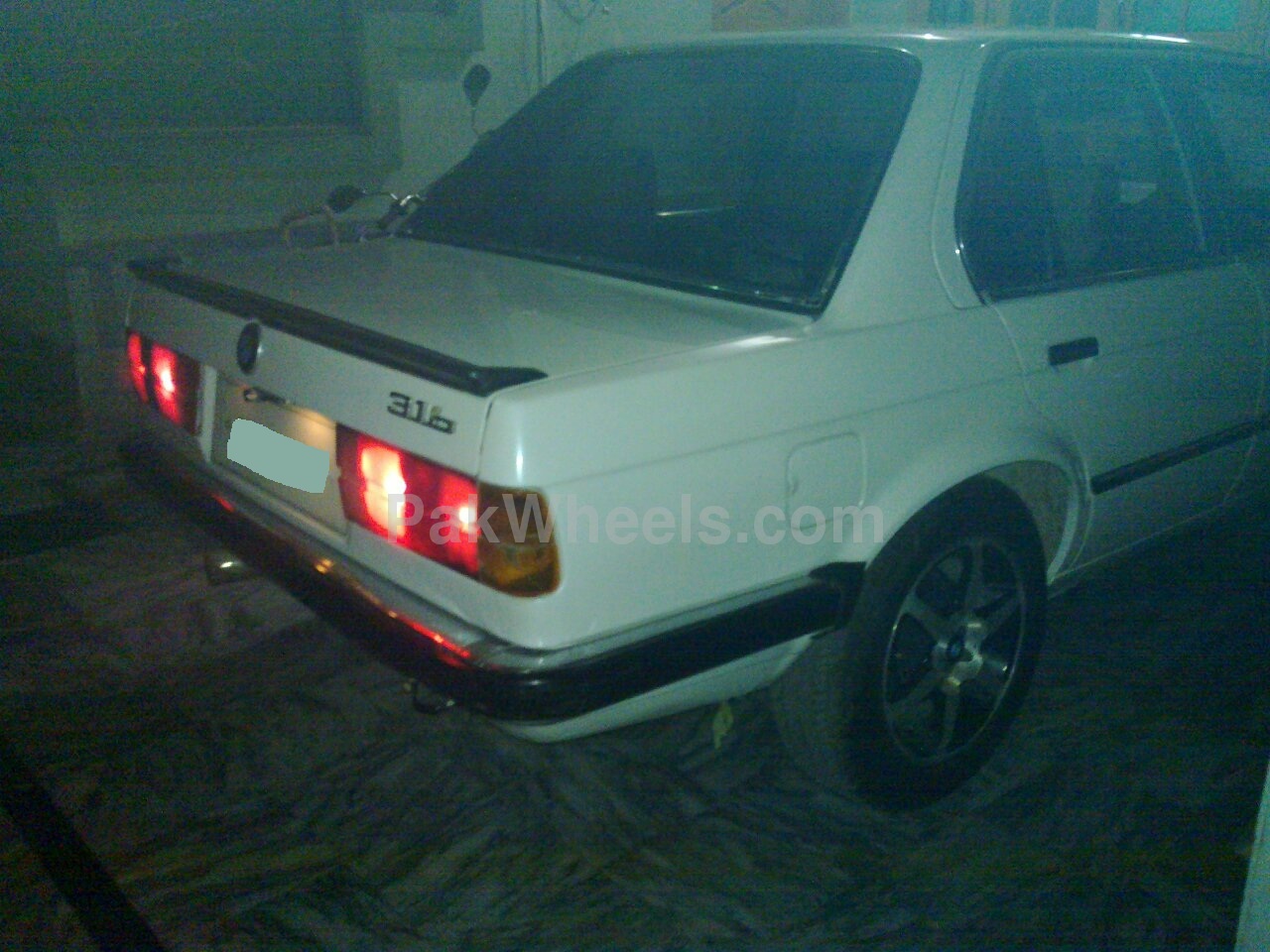 BMW 3 Series - 1988 DeAd MaN Image-1