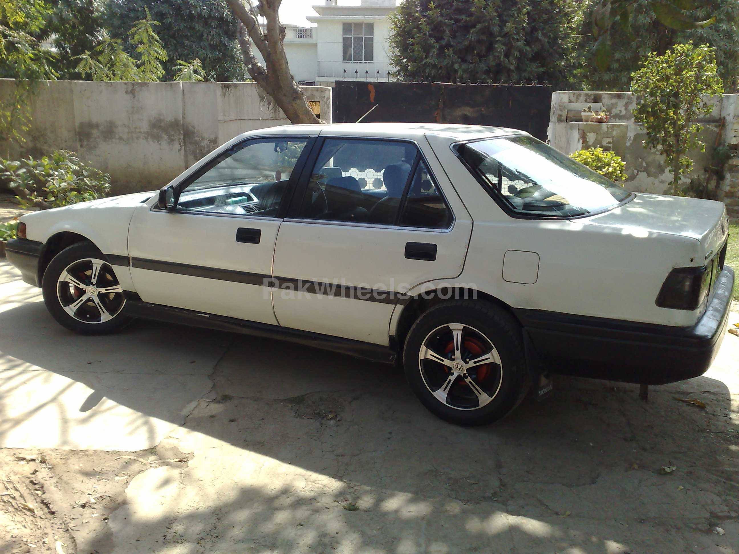 Honda Accord - 1988 Whitee Honda Accord - 1988 Whitee Image-3