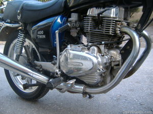 ہونڈا CBR 400 - 1985