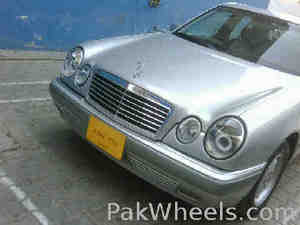 مرسڈیز بینز ای کلاس - 1999
