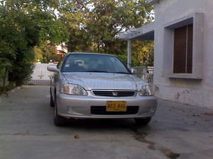 ہونڈا سوک - 2001