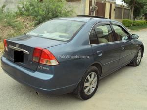 Honda Civic - 2004