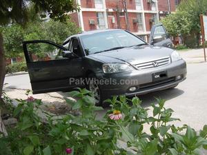 ہونڈا سوک - 2001