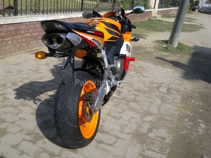 ہونڈا CBR 1000RR - 2005