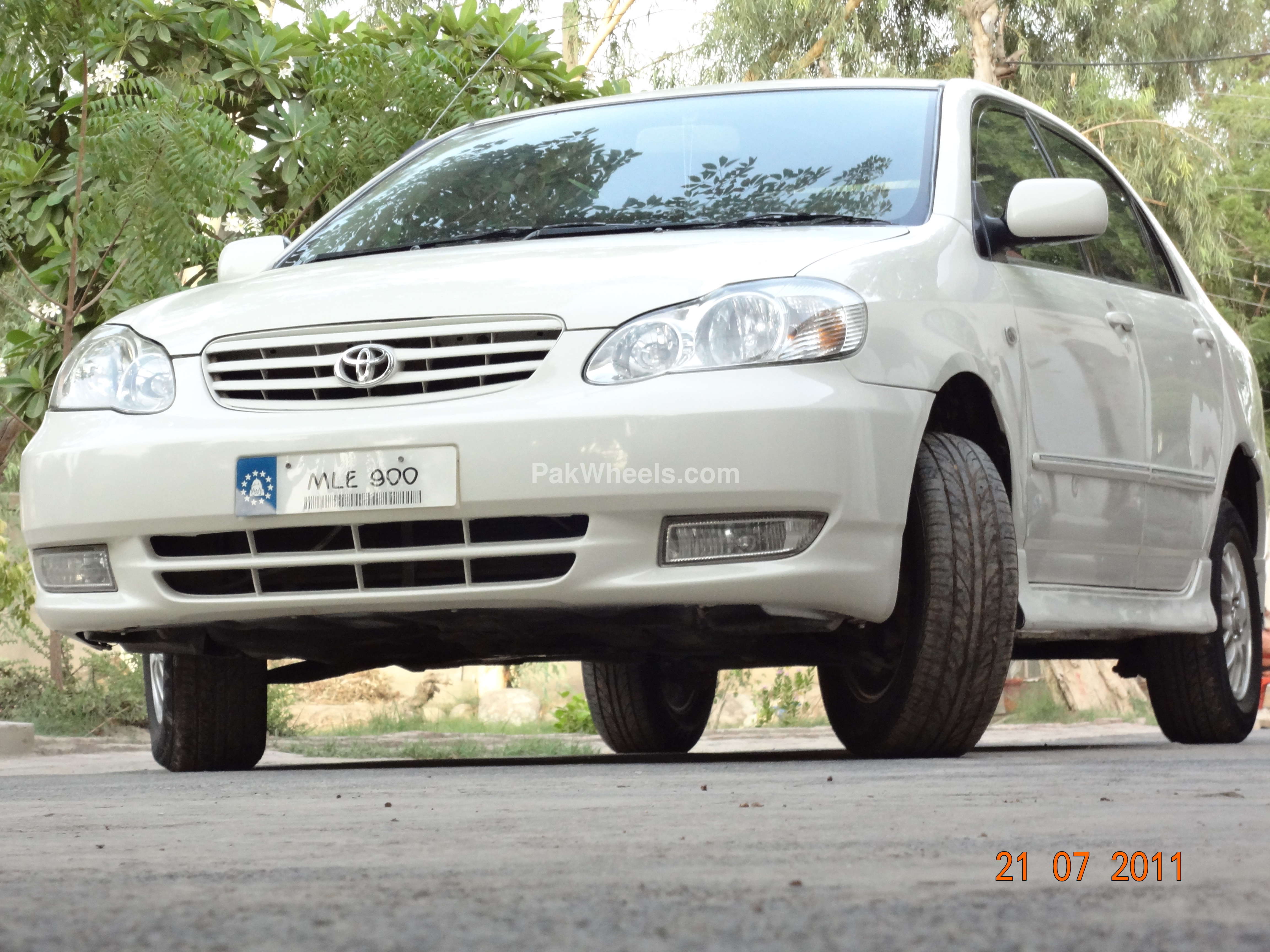 Toyota Corolla 2005 for Sale in Multan Image-1