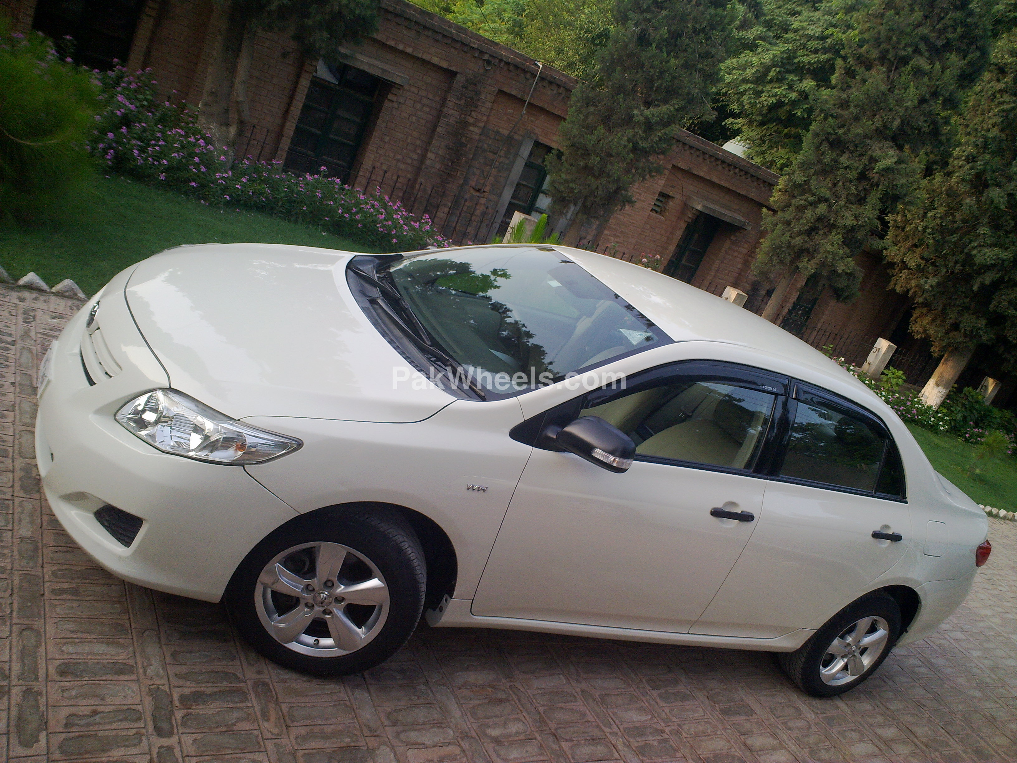 Toyota Corolla 2010 for Sale in Peshawar Image-1