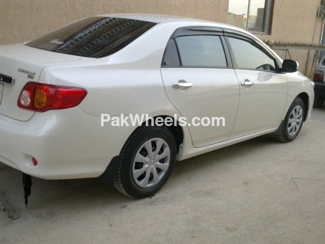 Toyota Corolla 2011 for Sale in Islamabad Image-1