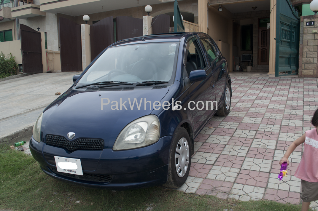 Toyota Vitz 1999 for Sale in Islamabad Image-1