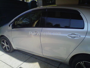 Toyota Vitz - 2005