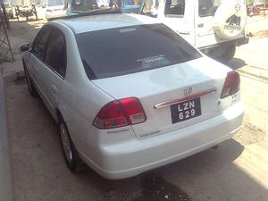 ہونڈا سوک - 2005