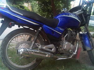 راوی Piaggio Storm 125 - 2009