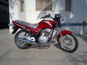 راوی Piaggio Storm 125 - 2011