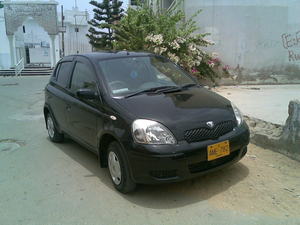 Toyota Vitz - 2002