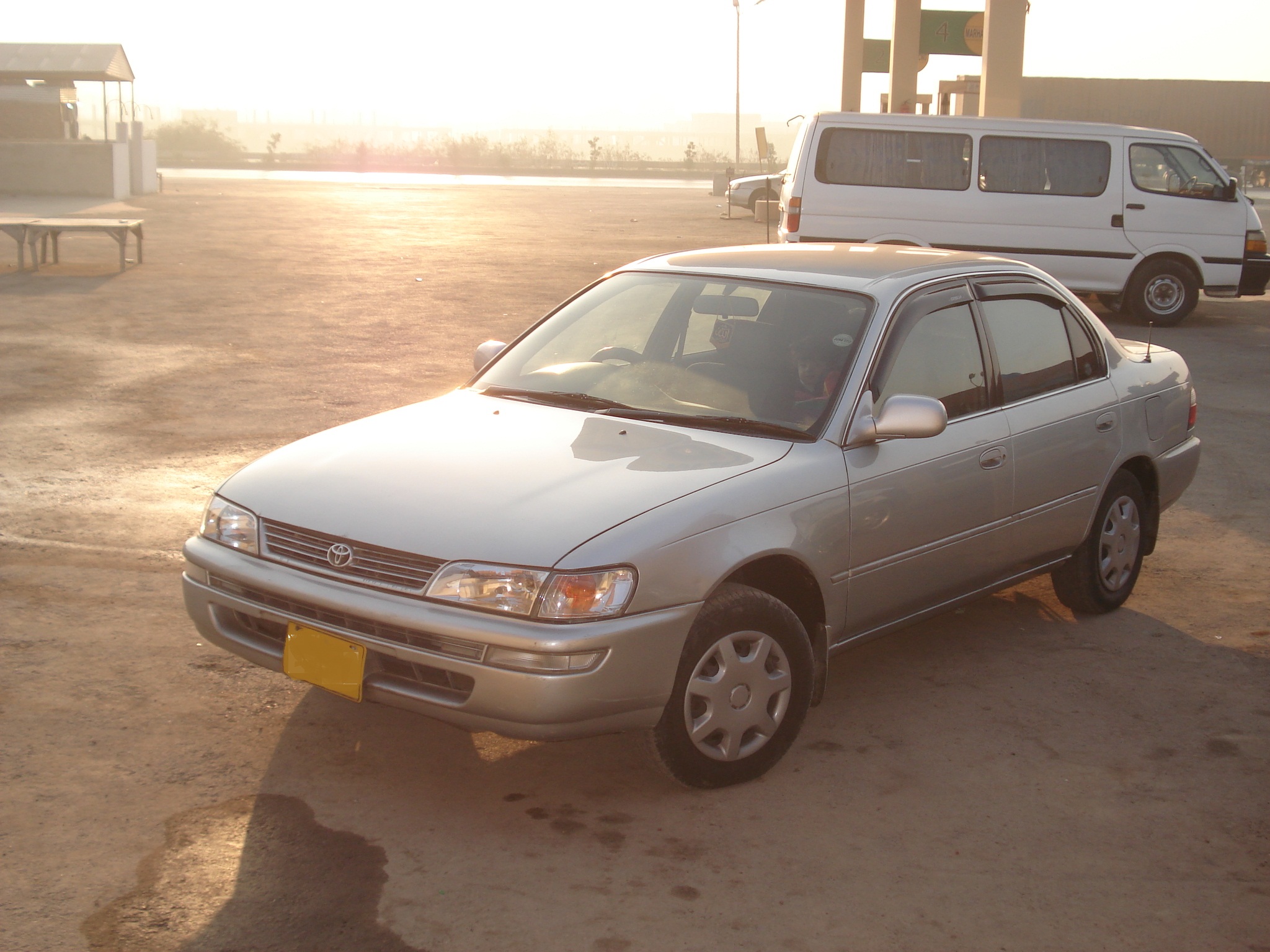 Toyota Corolla - 2001 1.6 GLI AUTO Image-1