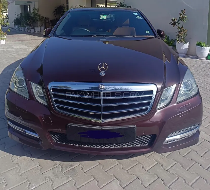 Mercedes Benz E Class 2010 for Sale in Islamabad Image-1