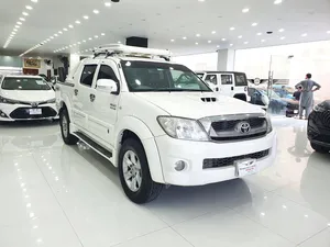 Toyota Hilux D-4D Automatic 2011 for Sale