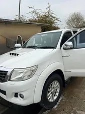 Toyota Hilux Invincible 2013 for Sale