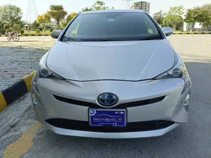 Toyota Prius S Touring Selection 2016 for Sale