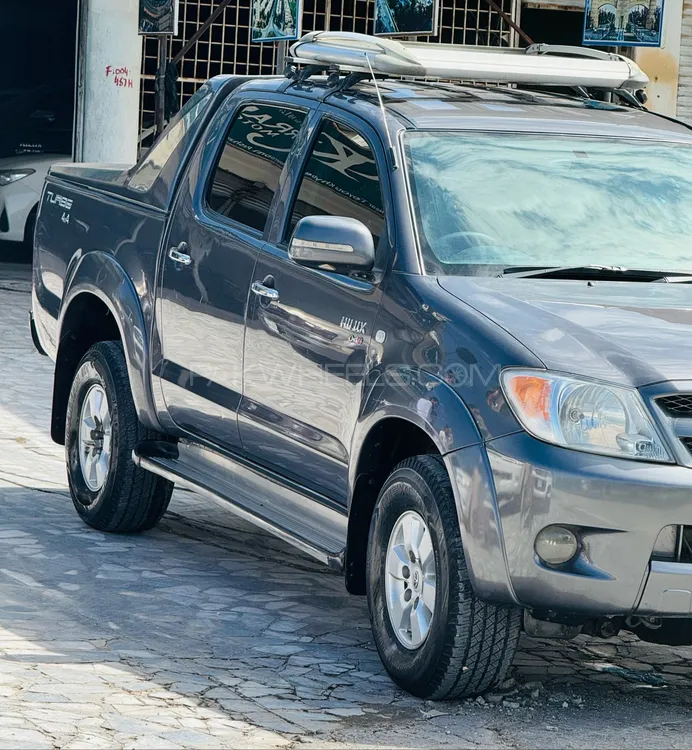 Toyota Hilux 2011 for sale in Peshawar