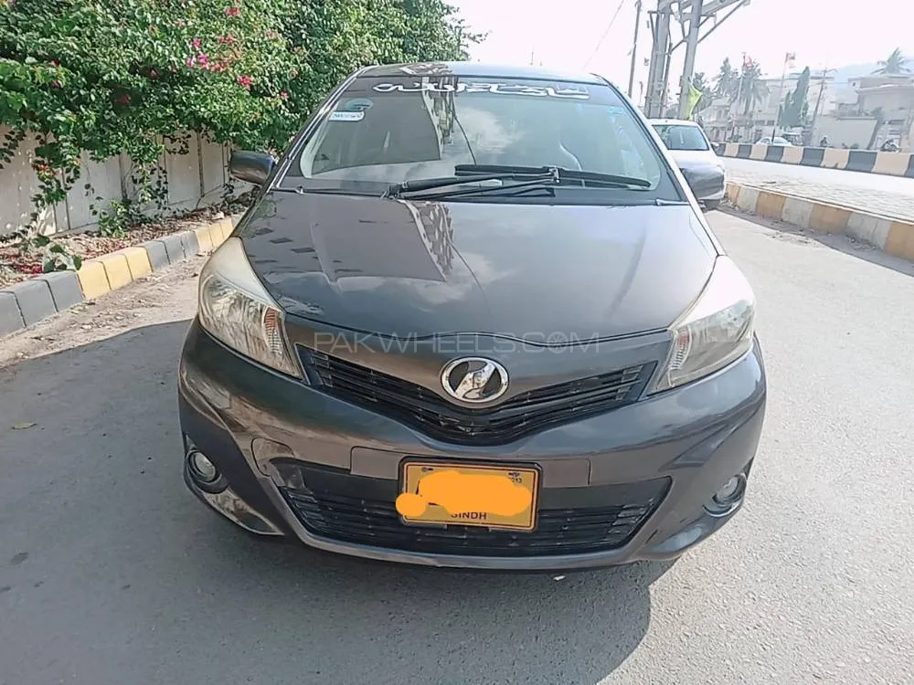 Toyota Vitz 2011 for sale in Karachi