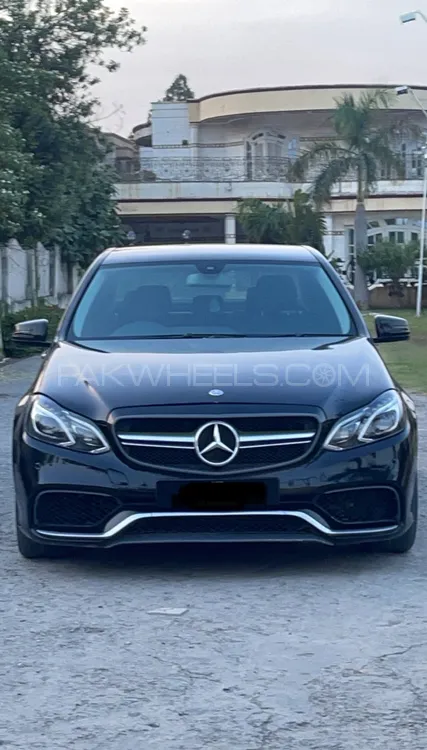 Mercedes Benz E Class 2010 for Sale in Sialkot Image-1