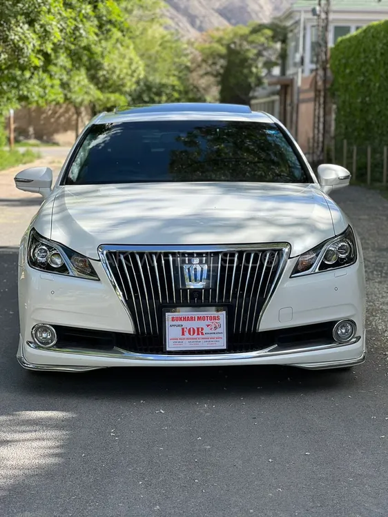Toyota Crown 2016 for Sale in Karachi Image-1