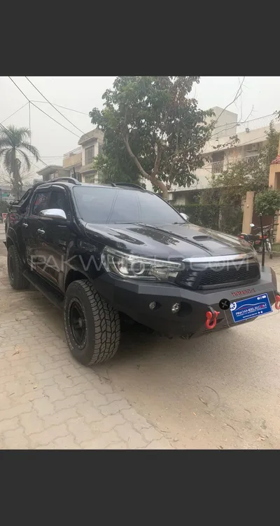 Toyota Hilux 2015 for sale in Lahore