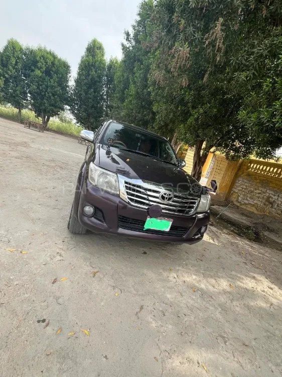 Toyota Hilux 2013 for Sale in Mirpur khas Image-1