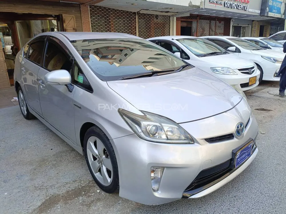 Toyota Prius 2013 for sale in Karachi