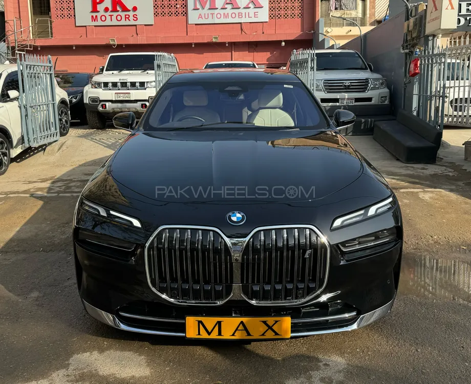 BMW 7 Series 2023 for Sale in Karachi Image-1
