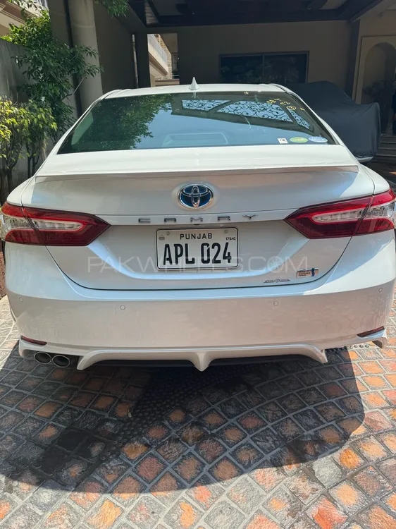 Toyota Camry 2021 for Sale in Lahore Image-1
