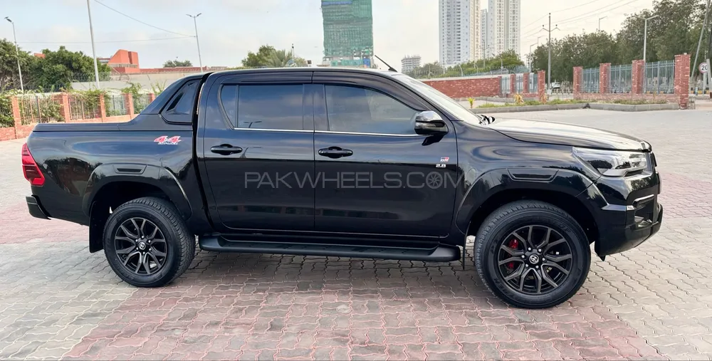 Toyota Hilux 2023 for sale in Karachi
