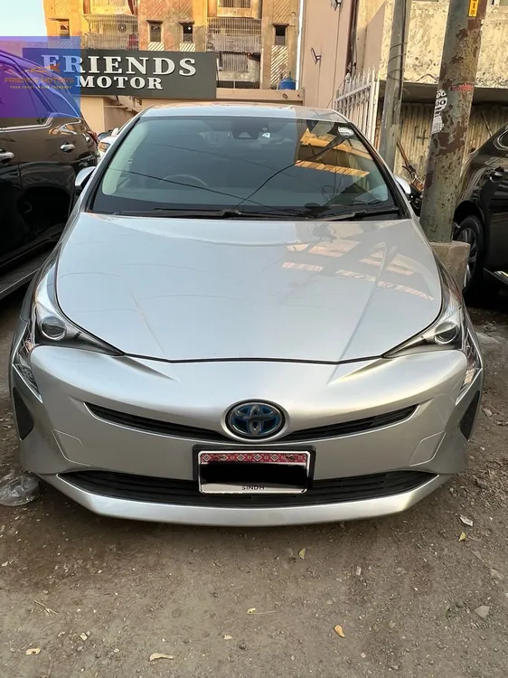 Toyota Prius 2017 for Sale in Karachi Image-1