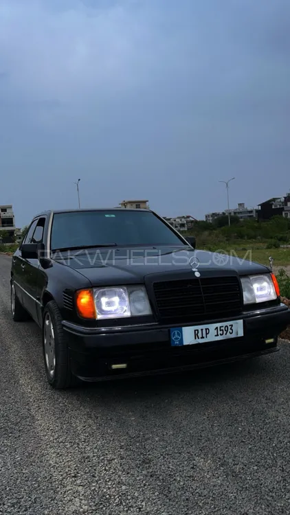 Mercedes Benz E Class 1986 for sale in Islamabad