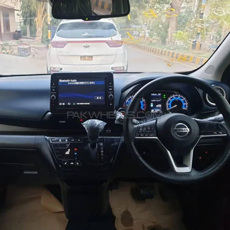 Nissan Dayz Highway Star 2021 for Sale in Karachi Nissan Dayz Highway Star 2021 for Sale in Karachi Image-3